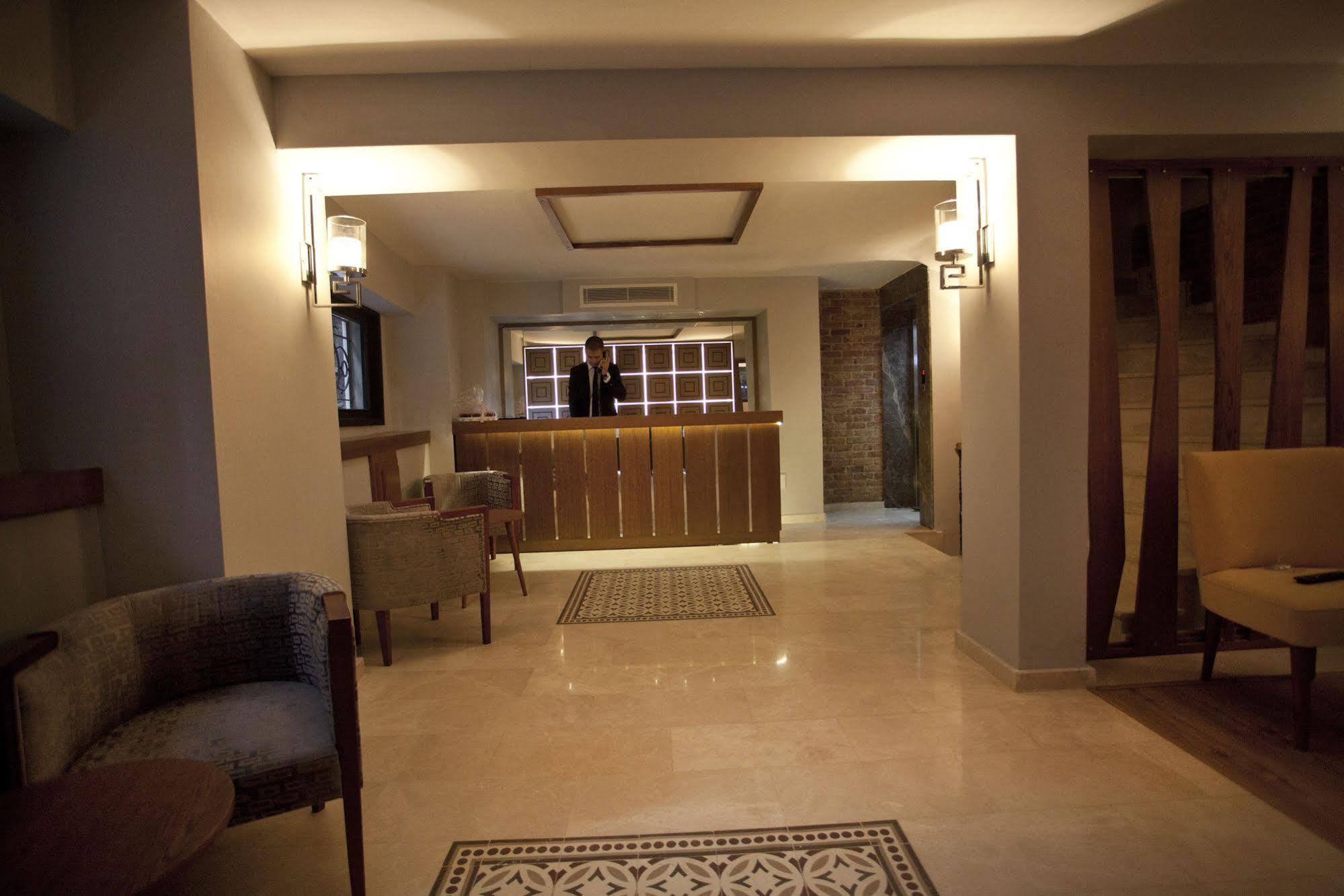 Pera Line Hotel Istanboel
